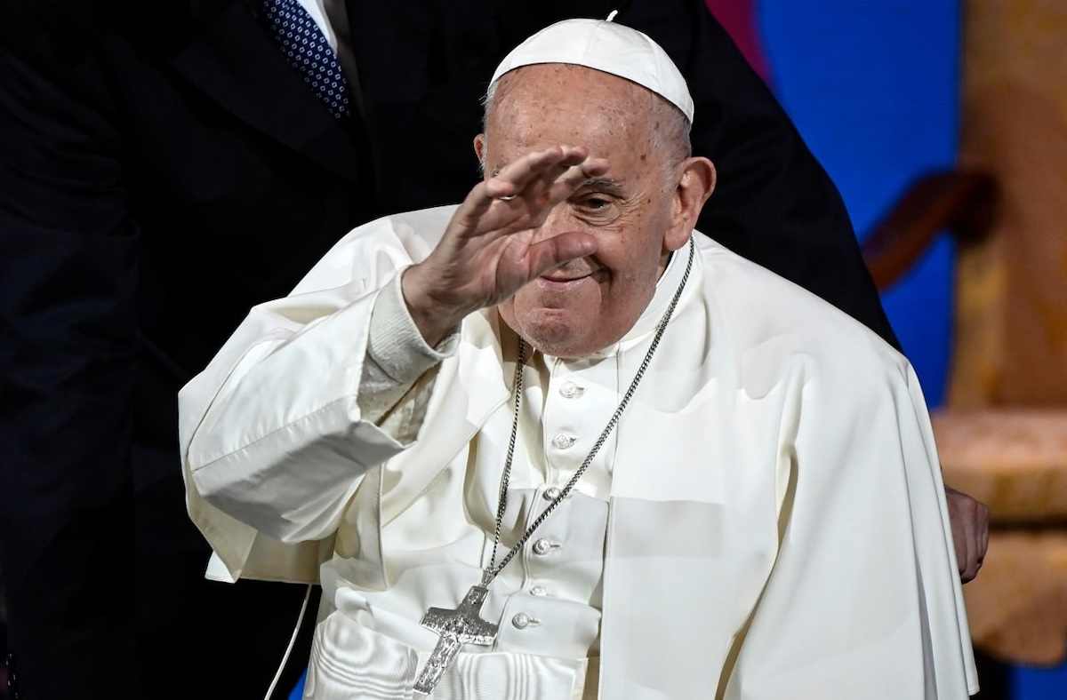 Papa Francesco e le sue espressioni spiazzanti: "In Vaticano c'è aria di frociaggine"