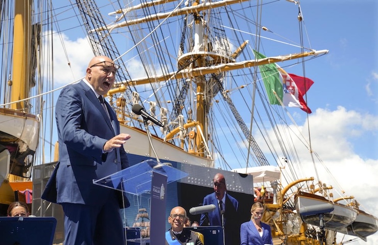 È vero che il ruolo della nave Amerigo Vespucci sta cambiando?