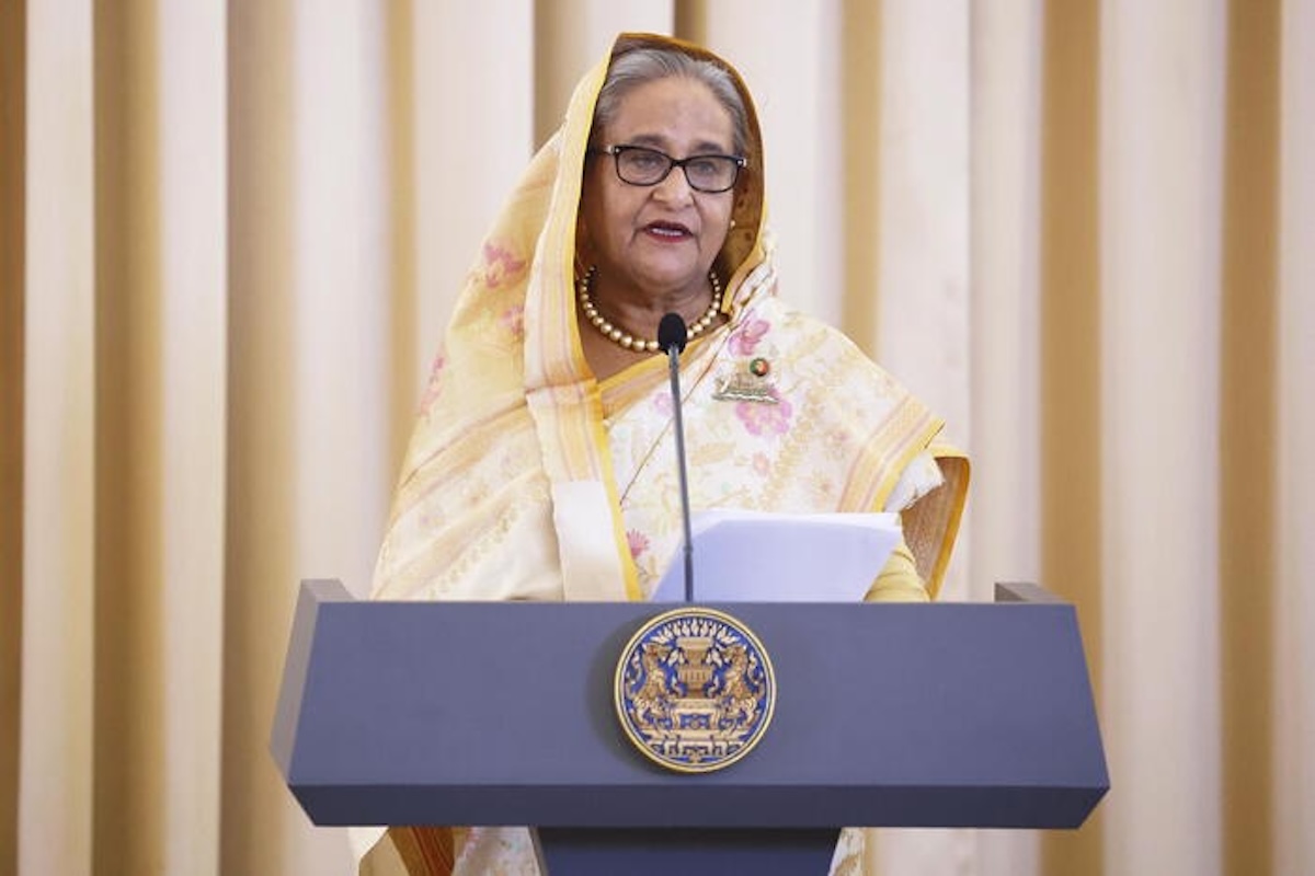 Sheikh Hasina si è dimessa: la decisione dell'ex prima ministra del Bangladesh